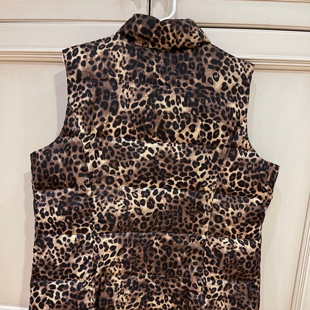 Leopard print fun vest with zippers and snaps